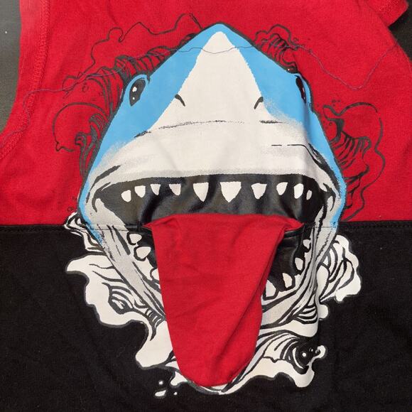 Boys Pocket Shark Funny Printed Graphic Jaws Shark Week T shirt Size 8 - Picture 3 of 8